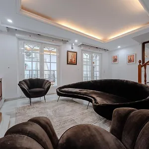 El Mirador De La Consentida & Boutique , Marbella España